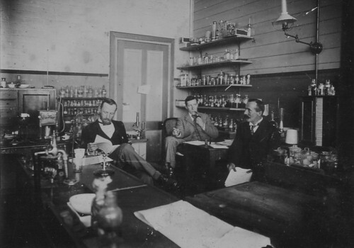 PROF. J. T. WILSON, J. P. HILL AND C. J. MARTIN (OR HINDER?) IN BIOLOGY LABORATORY