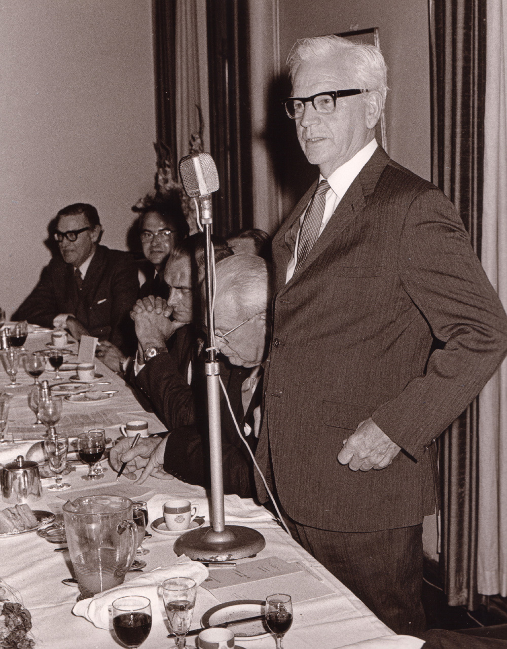 PHOTOGRAPHS OF THE INAUGURATION DINNER FOR THE CHAIR OF HORTICULTURE, MCMILLAN SPEAKING